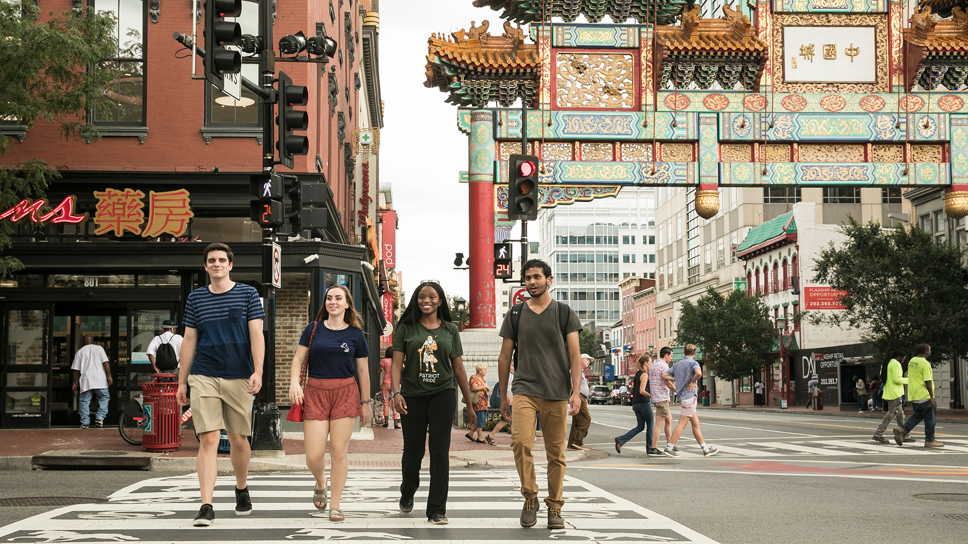 Mason students in Chinatown